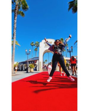 Aleeza Khan Instagram - Hollywood!!!! Where dreams Come true .... 

LOS ANGELOS CALIFORNIA.📍

YES I SAW A DREAM , AND I MADE IT COME TRUE. SINCE CHILDHOOD ALWAYS BEEN A FAN OF HOLLYWOOD MOVIES AND TV SHOWS. FROM BEING AS OLD 5YRS OLD TILL DATE. WHO SAYS DREAMS DONT COME TRUE... IF YOU HAVE THE COURAGE TO DREAM BIG AND MANIFEST IT EACH  DAY AND NIGHT. IT TAKES QUITE A LONG PROCEDURE .. BUT IT DOES COME TRUE
AGE NO LIMITS!!!

TOTALLY BLESSED !! SPEECHLESS 
OUT OF WORDS .!!! SUPER EXCITED FOR THE @unistudios .WHAT A WONDERFUL DAY OUT AT THE STUDIOS. WORTH EVERY PENNY. 

TIMINGS 9AM TO 6PM 

ITS A HUGE PROPETY TAKES UR ENTIRE DAY !!!!
STARTS FROM 100$ goes upto 170$ ( FOR GENERAL ENTRY)
AND 200$ to 250 ( EXPRESS PASS SINGLE ENTRY TO UNLIMITED PASS) 

#TIP: EITHER START EARLY / OR IF U DONT WANNA WASTE TIME IN WAITING TAKE TYE EXPRESS PASS. 

#TIP:  STARTS AT 9AM , ITS A HUGE PLACE, TO EXPERIENCE EVERYTHING AND NOT MISS OUT ON ANYTHING START UR DAY EARLY ..EARLY AS 7AM FINISH UR BREAKFAST AND GET READY AND LEAVE BY 8AM. TO BE THERE SHARP BY 9AM. 

FOOD WATER BOTTLES CAN BE TAKEN INSIDE, INCASE IF YOU WANNA SAVE UR EXTRA BUCKS AND TIME, CARRY UR OWN FOOD. OTHERWISE, FOOD, RESTAURANTS, COFFE SHOPS,UR  FAVOURITE STARBUCKS TOO... EVERYTHING IS AVAILABLE INSIDE.SHOPPING FROM UR FAVOURITE MOVIE STORES US ALSO AVAILBLE. 

ABSOLUTELY 💯 💯 💯 

MEET ALL UR FAVOURITE CHILDHOOD  CHARACTERS, FAVOURIYE MOVIE SETS , RIDE EXPERIENCE, THEME PARKS, ETC.

EVERYTHING AT ITS BEST!!!
FROM TRANSFORMERS TO HARRY POTTER,FROM THE MUMMY TO JURASSIC WORLD , TO NINTENDO WORLD, SUPET MARIO BROS, NINJA TURTLE .
FROM HOGWARTS TO SIMPSONS, SCOOBY DOO ,TO KRUSTYLAND, 
EVERTHING WAS JUST SO PERFECT !!!

MEETING MY FAVOURITE TRANSFORMERS SHAKING HANDS TO DANCING WOTH THEM , MADE MY DAY 🤩🤩🤩

#universalstudios #themepark #hollywood #losangeles #california #transformers #themummy #Harrypotter #hogwarts  #Hogwartsexpresss #nintendo #supermario #mario #scoobydoo #simpsons #jurassicpark #jurassicworld #krustyland #ninja #ninjaturtles #lifeofpets #lifeofadventure