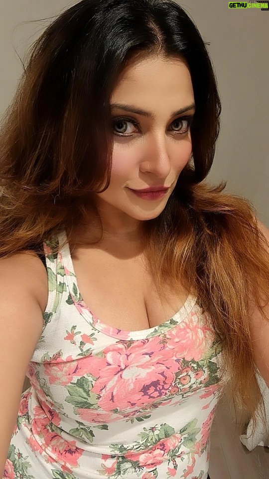 Aleeza Khan Instagram - Important Update Guys! JANNAT ONLINE BOOK Only Platform Jahan aap logo ko Na hi Koi TDS aur Na hi Koi GST bharna hai. 😍💰 100% Winnings Aapke Account mein kuch hi der mein. 💯🤝 Licensed and Legal ✔️ Safe and Secured ✔️ Instant Withdrawls ✔️ Drop a Whatsapp Message and Start Earning now only on JANNAT Online Platform. 🔥👇🏻 +91 8120000985 +91 7704042929 #jannat #jannatbook #games #gamingapp #play #fav #cricket #football #tennis #online gaming #casino #subscribers #goviral #iamaleezakhan