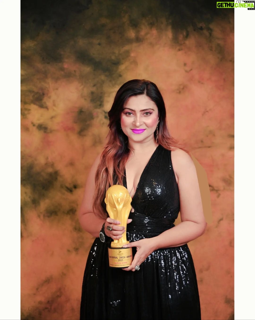 Aleeza Khan Instagram - BIG THANKYOU!!!! FOR THIS WONDERFUL TITLE *" STRONGEST VERSATILE PERSONALITY OF THE YEAR 2023"* @universal_india_awards @kalakar_manus @jyotichaudhary.official Thankyou to Each One of you , For always Loving Me And Supporting me and always showing Ur Unconditional Love. Tahmkyou for choosing me ... Its all you Beautiful People For who I Am Today . Can't thankyou all enough ... A journey started 15 yrs ago and still going on....Alhumdullilah...out of words but just remember you all are all in my heart and in my prayers Forever. Thankyou once again !!! Keep loving me always ❤️ #gracious #shukran #danke #thankyou #love2all #cheers #awards #trophy #universalindiaawards2023 #stayblessed #stayhumble #staykind #actor #actorslife #awards2023 JW Marriott Mumbai Sahar