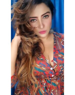 Aleeza Khan Instagram - ♥️♥️ No one can make you feel inferior without your consent ♥️♥️

#smile #quote #photooftheday #beautiful #photography #mindfulness #instadaily #meditation #entrepreneur #selfie #health #motivational #inspire #peace #goodvibes #lovequotes #art #wellness #poetry #quotestoliveby #mentalhealthawareness #fashion #spirituality #lifequotes #skincare #selfworth #healthylifestyle #quotestagram #nature #thoughts