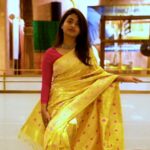 Alekhya Harika Instagram - Discover @swadesh_online where every handcrafted piece breathes new life into India’s cultural heritage. I especially love the exquisite craftsmanship of Patola, Kanjeevaram, and Chanderi fabrics from the saree selection and the ageless charm of the Kundala Velai and Guttapusalu jewellery. The Swadesh flagship store is a vibrant kaleidoscope of artistry where diversity extends to every corner. Experience it for yourself at Alcazar Mall, Jubilee Hills, Hyderabad. #SwadeshOnline #LiveArtfully #MadeInIndia #Swadesh #reelitfeelit