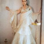 Alisha Prajapati Instagram - Blending heritage with a touch of the contemporary – where tradition meets trend. ✨ MUAH by @makeupbyhitusha Shot by @kamalvashishthaphotography Styled by @riiiyyyaa__ Outfit by @nidhihalanilabel