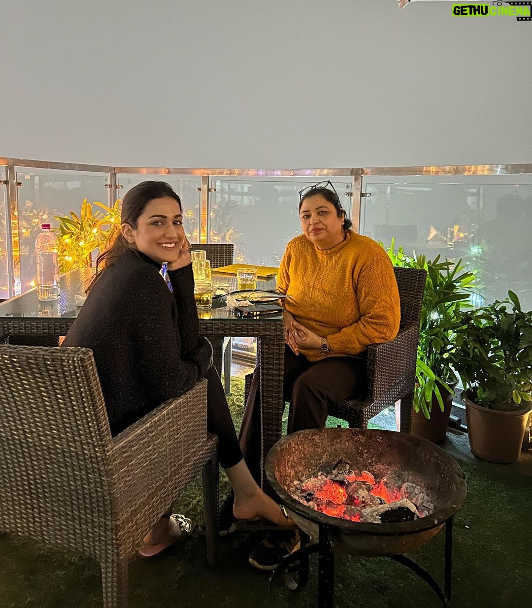 Amandeep Sidhu Instagram - HAPPY MOTHERS DAY💜 You are speacial everyday maa💜 . . . . . . #amandeepsidhu #mothersday