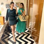 Amandeep Sidhu Instagram - A quick Parvati to Poo transformation 🤪 . . . . . . . #amandeepsidhu #parvatitopoo #friends #toodles Phoenix Palladium