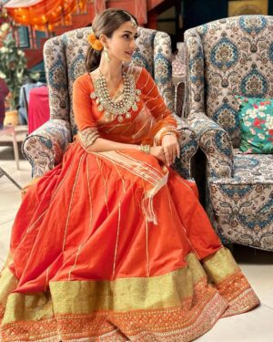 Amandeep Sidhu Instagram - Eid Mubarak 🌙
.
.
.
Styling : @anusoru @nidhikurda 
.
.
.
.
.
#amandeepsidhu #eidmubarak #2023 #chashni #chandni #toodles