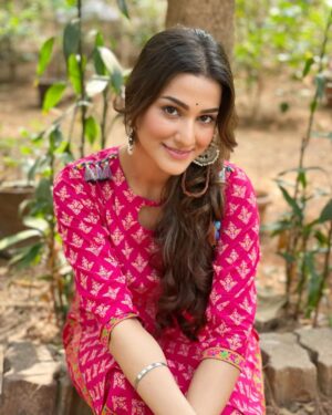 Amandeep Sidhu Instagram - 🌙 
.
#amandeepsidhu #chandni #chashni