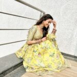 Amandeep Sidhu Instagram – 🌙 
. 
 @anusoru 
@nidhikurda 
.
#amandeepsidhu #chandni #chashni