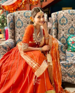 Amandeep Sidhu Instagram - Eid Mubarak 🌙
.
.
.
Styling : @anusoru @nidhikurda 
.
.
.
.
.
#amandeepsidhu #eidmubarak #2023 #chashni #chandni #toodles