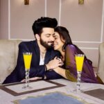 Amandeep Sidhu Instagram – तू क्या है कैसा है, यह बातें फिज़ूल हैं..
तू जो है जैसा है, मुझे तू क़ुबूल है…♥️
#RaSiya