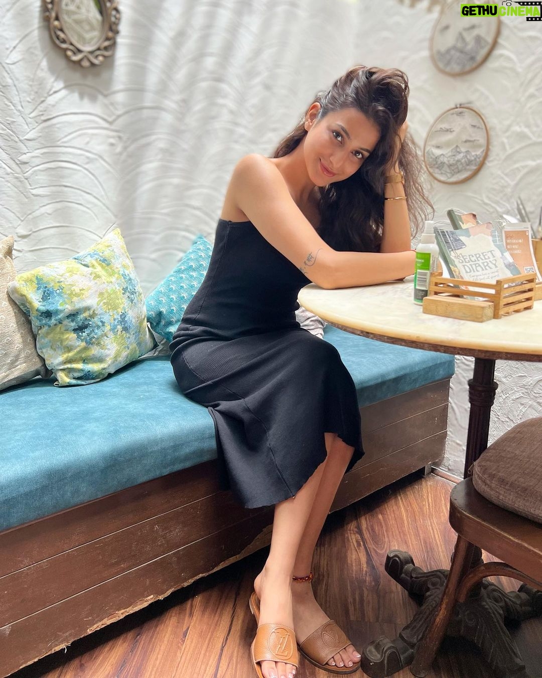 Amandeep Sidhu Instagram - August slipped away into a moment in time 💫 . . . #amandeepsidhu