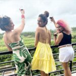 Amandeep Sidhu Instagram – Girls like to swing 🐥
.
.
.
.
.
.
.
#amandeepsidhu #mygang #mygirl #toodles