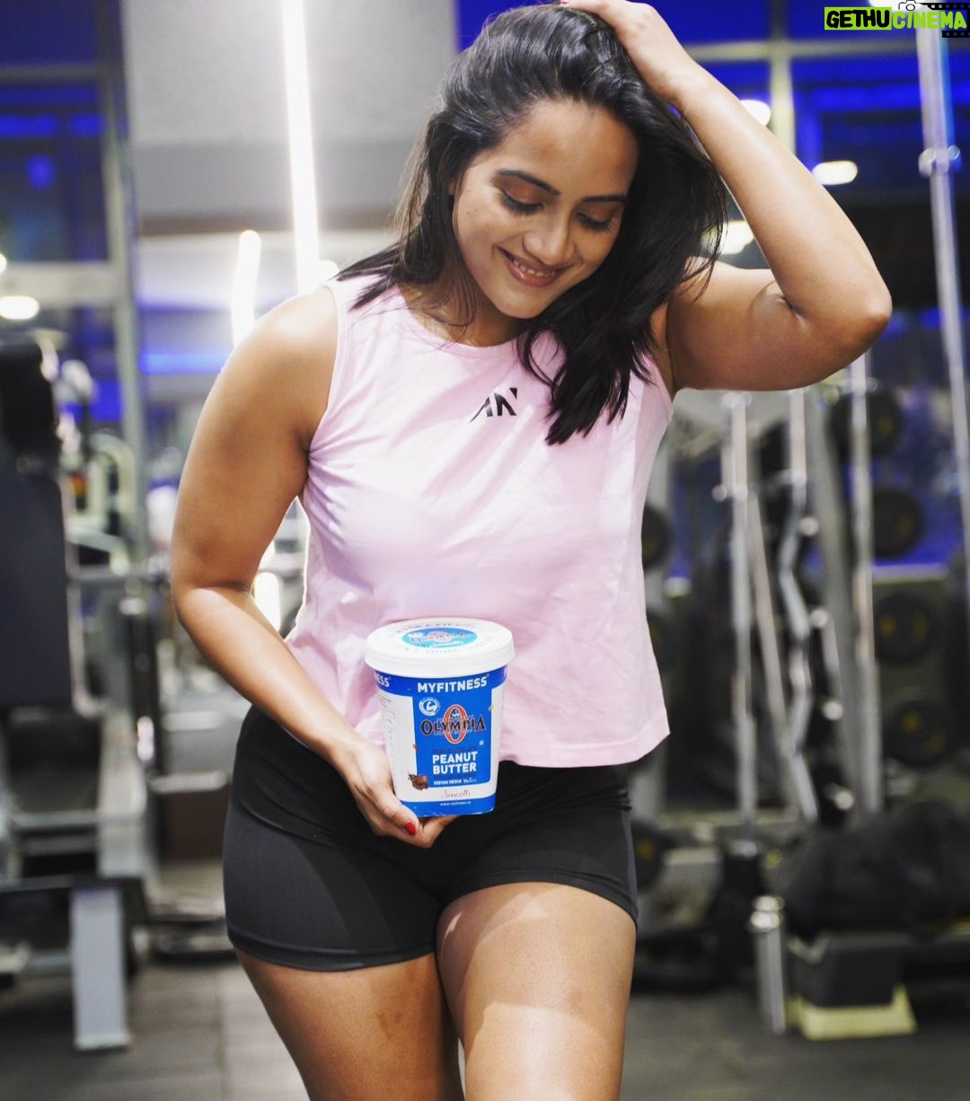 Amika Shail Instagram - Presenting the delicious penut butter from @myfitness ❤️🔥 . . #AmikaShail #penutbutter #myfitness #gymgirl