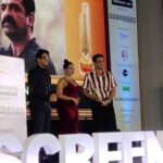 Amika Shail Instagram – I am privileged to present award for @adgully #Screenxx ❤️
Congratulations @eijazkhan 👏🥳
.
.
thank you @manish_kalra_ #bejoyaghosh for the lovely evening invite.
.
Styled by @nmore_mumbai
Team @protoncommunications
.
.
#AmikaShail #screenxx #adgully #awards #awardshow #zee5 #samsung