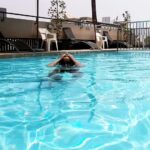 Amika Shail Instagram - 💙🤽🏊 . . . #AmikaShail #reels #reelkarofeelkaro #trending #explore Dubai UAE