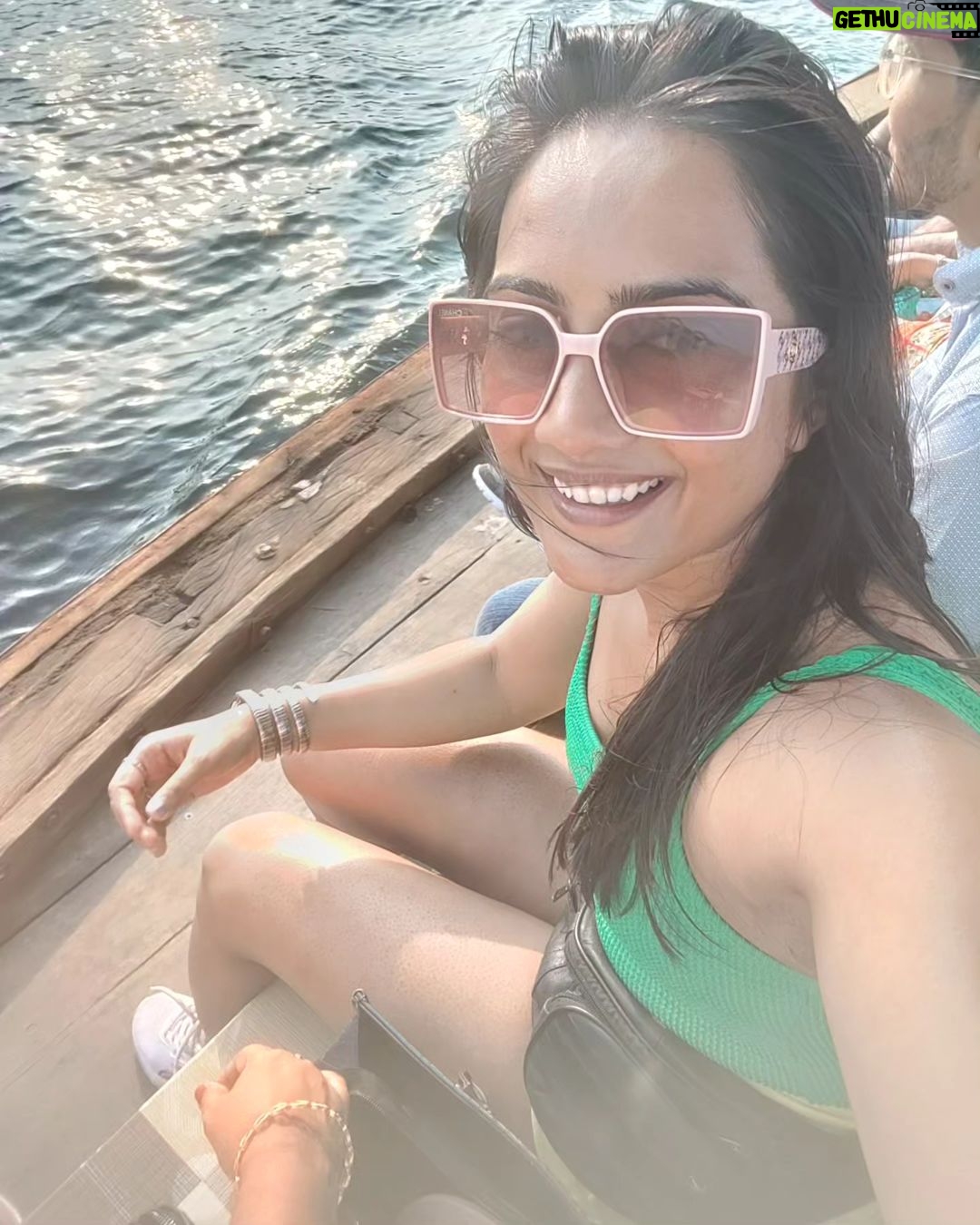 Amika Shail Instagram - 🌍🍃 . . . #AmikaShail #dubai #instagood #instalike #picoftheday #hot #meenabazaar #ootd