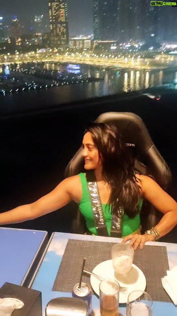 Amika Shail Instagram - My Dinner in the Sky by @dinnerintheskyuae ❤️ . . #AmikaShail #dinnerinthesky #uae #dubai #arab #uae🇦🇪 #dubai🇦🇪 #dubailife #dinner #reelsinstagram #reelkarofeelkaro #trendingnow