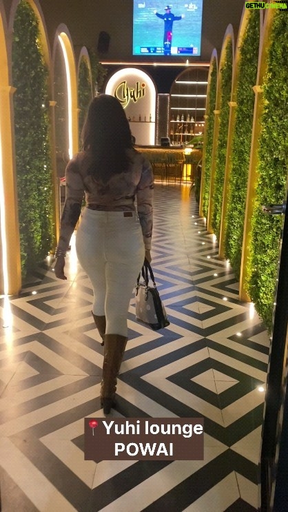 Amika Shail Instagram - Let's take a ride to @yuhi_lounge Powai 📍 . . . #AmikaShail #food #vlog #yuhilounge #reels #explore #mumbaifood #foodie #FoodBlogger