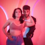 Amika Shail Instagram - Leke Prabhu ka naam 😍 . . With @amikashail 🫶 . #dance #tiger3 #trending #viral #salmankhan #katrinakaif #explorepage #instagram #reelsindia #choreography Mumbai, Maharashtra