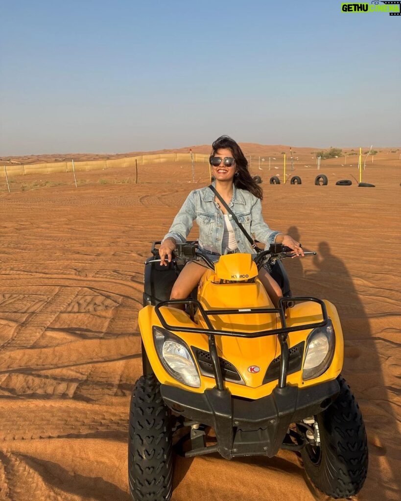 Amritha Aiyer Instagram - Thank you so much @gtholidays.in ❤️❤️❤️for making my vacation a memorable one!!! From Marina Cruise - Dessert Safari - Dubai City Tour - BURJ KHALIFA - Aqua Lost Chamber. You guys made everything perfect!!! #Dubai #gtholidays @gtholidays.in Dubai, United Arab Emirates