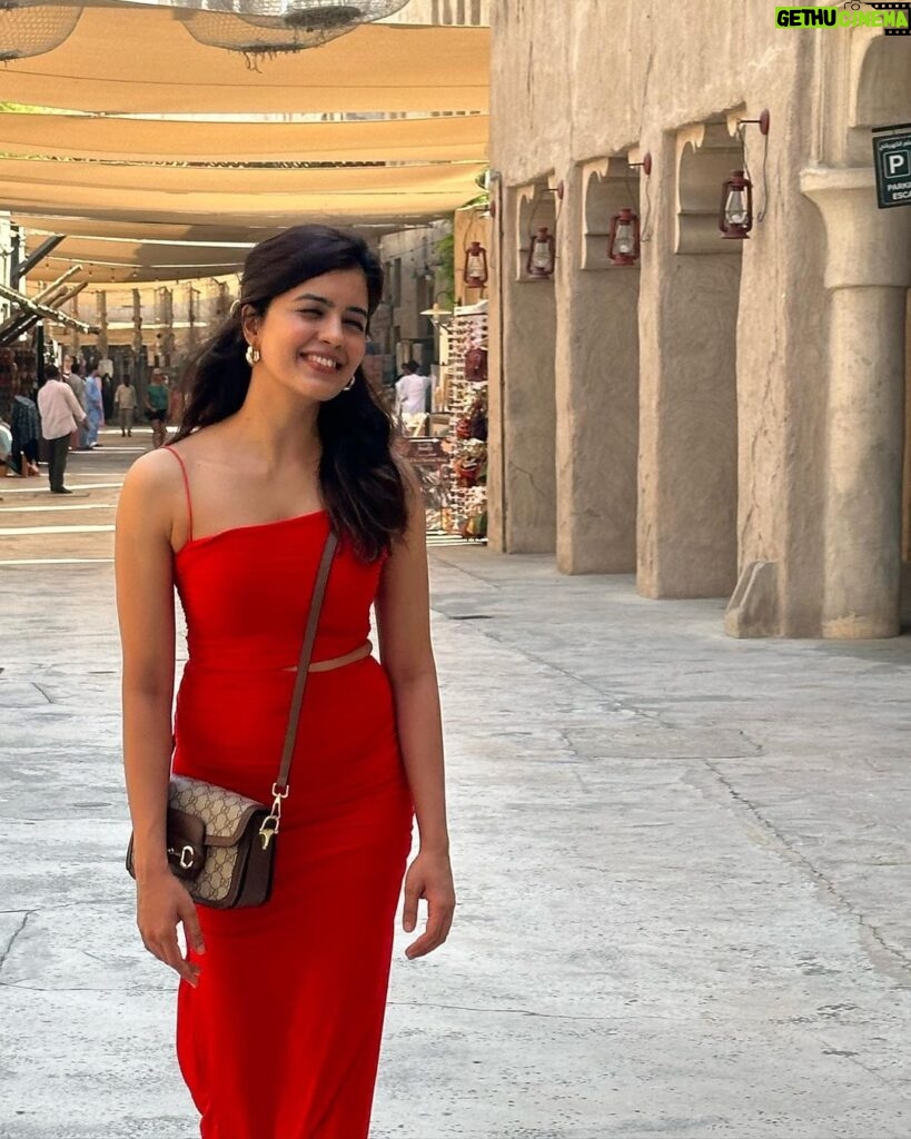 Amritha Aiyer Instagram - Thank you so much @gtholidays.in ❤❤❤for making my vacation a memorable one!!! From Marina Cruise - Dessert Safari - Dubai City Tour - BURJ KHALIFA - Aqua Lost Chamber. You guys made everything perfect!!! #Dubai #gtholidays @gtholidays.in Dubai, United Arab Emirates
