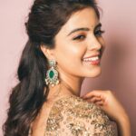 Amritha Aiyer Instagram - ⭐️💫 . Outfit - @archana.karthick @jeeva_karunya95 Earrings- @kushalsfashionjewellery
