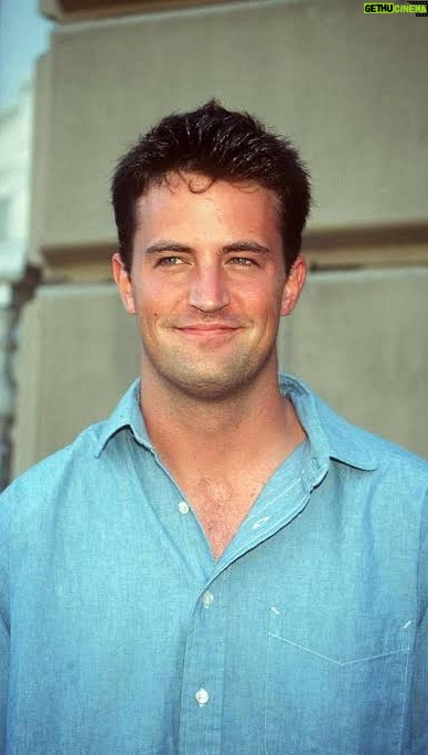 Amruta Deshmukh Instagram - I AM SAD ! And I wanna sit in a comfortable chair watch him all day ! 💔 @mattyperry4 I love you Chandler Bing ! Will miss you terribly 😓😓😓 #FromTheArchives