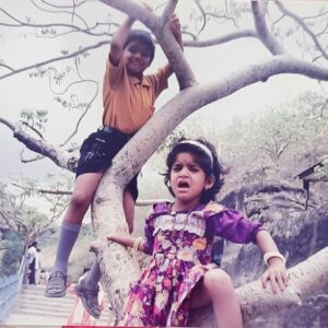 Amruta Deshmukh Instagram - If “असुरी आनंद” 😈 had a face it would look like @abhisheksdeshmukh ! Happy rakshaBANDHAN 🥴😅 
•
#siblings