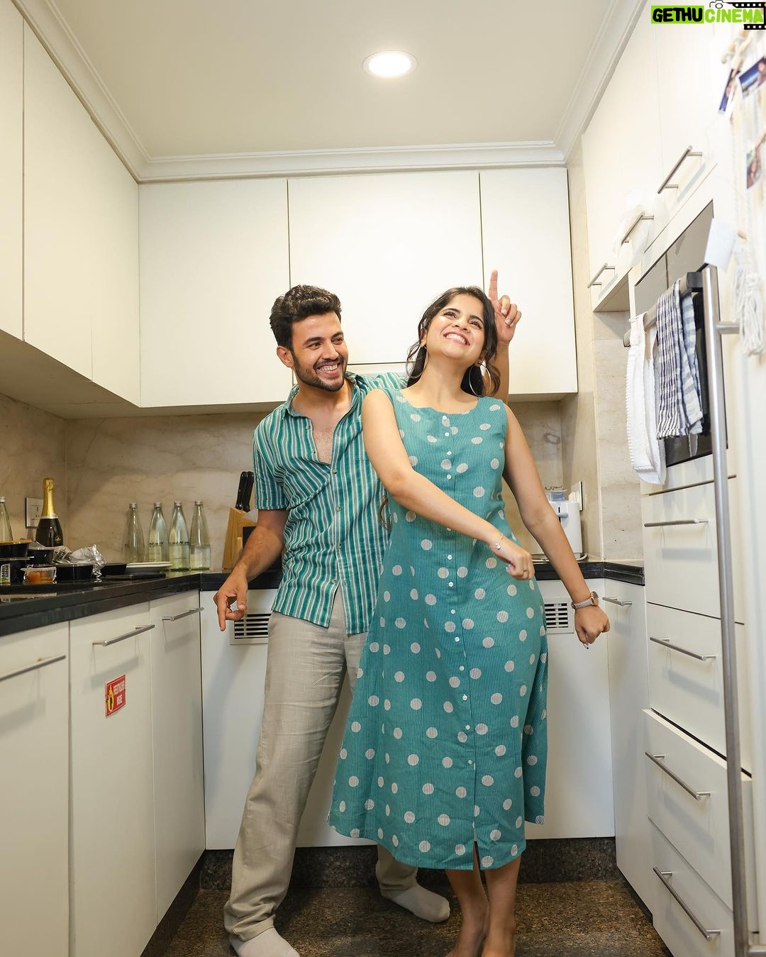 Amruta Deshmukh - 87.3K Likes - May joy be the only emotion that stays in our house. 🩵 Have a lovely Sunday. 💫
•
•
📸 @shrutisbagwe
MUA: @saurabh_kapade
Styled by: @tanmay_jangam
Wearing: @cottoncottageindia