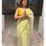 Amruta Deshmukh Instagram - बाप्पा आगमन in Kansas City 🇺🇸 Thank You Kansasकर ..नट्टा-पट्टा करता आला..मजा आली..बाप्पाशी भेट झाली 😍🌺 Kansas City Temple
