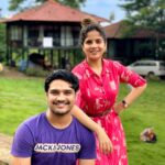 Amruta Deshmukh Instagram - If “असुरी आनंद” 😈 had a face it would look like @abhisheksdeshmukh ! Happy rakshaBANDHAN 🥴😅 • #siblings