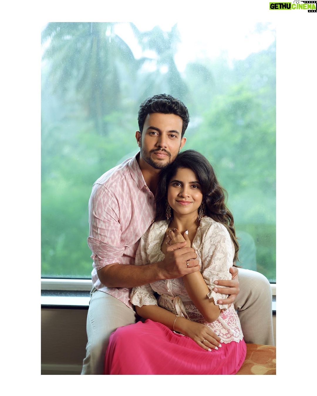 Amruta Deshmukh - 103.4K Likes - We’re Engaged! ♥️ 💍
We are officially nominating each other as permanent team members and we are ready to face any tasks that come our way..♾️♥️
•
•
#Engaged #ForeverTogether #18November❤️
•
Photos by: @shrutisbagwe
Hair and MUA: @saurabh_kapade
Prasad’s styling by: @tanmay_jangam
Prasad’s outfit: @cottoncottageindia
Amruta’s Outfit: @zara