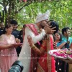Amruta Deshmukh Instagram - शुभमंगल सावधान!!❤️ संपूर्ण लग्न सोहळा Exclusive पहा फक्त राजश्री मराठीवर! #प्रमृता #PrasadAmruta #PrasadJawade #AmrutaDeshmukh #प्रमृताचंलग्न #WeddingLook #RajshriMarathiExclusive