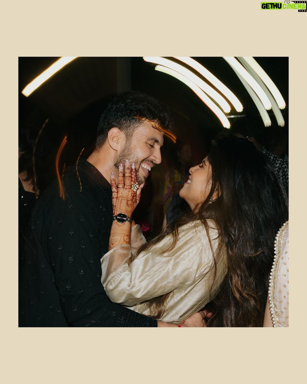 Amruta Deshmukh - 48.9K Likes - Dancing our way to forever ♾️ ✨❤️
•
•
Pictures by: @surajpatel.in
Hair and MUA: @swatighodke_mua_official
Outfits by: @suvidhafashion
Styled by: @tanmay_jangam
Jewellery by: @jizajewellerystudio