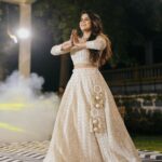 Amruta Deshmukh Instagram - I could dance the night away with my whole heart because of this superb team 🥹😍.. Glam yet subtle make-up and hair by @swatighodke_mua_official | Dreamy lehenga by @suvidhafashion | Dazzling jewellery by @jizajewellerystudio | Excellent styling by @tanmay_jangam | Bridal customised shoes by the very talented @shwetmahadik who LITERALLY made those in two days 😭♥️ And stunning pictures by @surajpatel.in | Thank You sooo much all! 😘