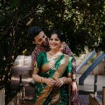 Amruta Deshmukh Instagram - ग्रहमख ✨✨ • • Navvari: gifted by my mavshi 🫶🏻 Prasad’s outfit: @suvidhafashion | styled by : @tanmay_jangam 📸 : @themerrymakers.in Jewellery: @jizajewellerystudio MUA: @swatighodke_mua_official