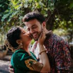 Amruta Deshmukh Instagram - ग्रहमख ✨✨ • • Navvari: gifted by my mavshi 🫶🏻 Prasad’s outfit: @suvidhafashion | styled by : @tanmay_jangam 📸 : @themerrymakers.in Jewellery: @jizajewellerystudio MUA: @swatighodke_mua_official