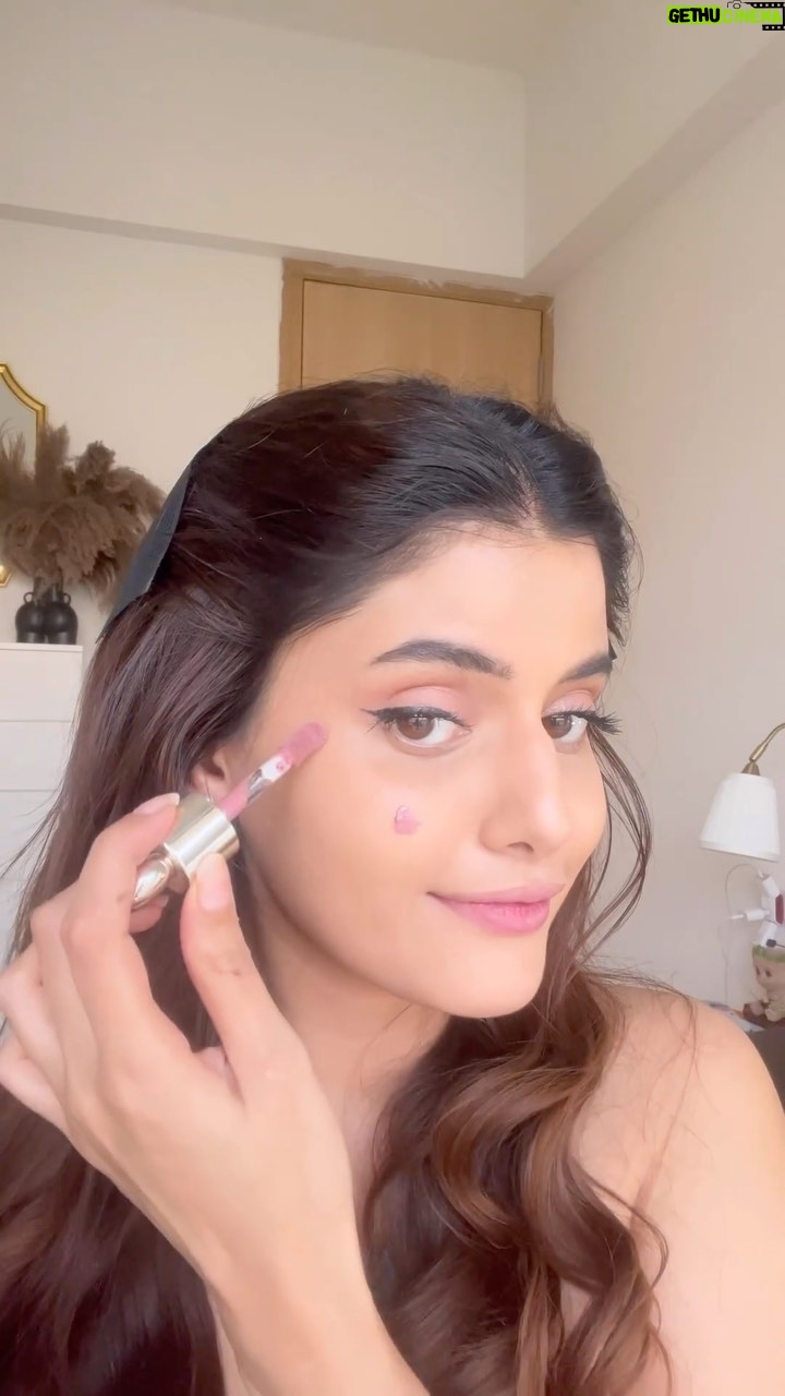 Anahita Bhooshan Instagram - My Summertime Glow Up ✨💄 . Products Used- Primer- @milkmakeup Foundation- @diorbeauty @narsissist Concealer- @diorbeauty Eyebrow- @morphebrushes Eyeshadow- @hudabeauty Eyeliner- @lovecolorbar Mascara- @charlottetilbury Setting Powder- @guccibeauty Blush- @rarebeauty Lipstick- @maccosmeticsindia Lipgloss- @diorbeauty