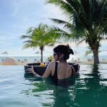 Anahita Bhooshan Instagram – Couldn’t have gotten better,
Both the view and the floating breakfast 🍳 
.
Thank you @saii.phiphiislandvillage for arranging this and making my day ❤️
.
#travel #traveler #travelgram #travelphotography #thailand🇹🇭 #phiphiisland #saiiphiphiislandvillage SAii Phi Phi Island Village