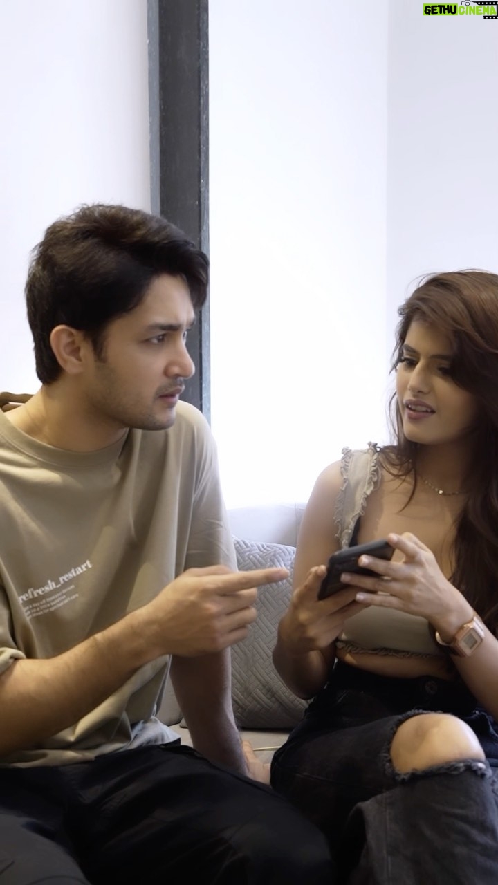 Anahita Bhooshan - 85.5K Likes - प्यासा नौजवान 🙃🤫
Tag you thirsty friend 😜
Ft:-Dhokebaaz dost @shubham.matta
Famous actress @anahita_bhooshan
Thirsty boy - @theashishbisht 😉
Location- @theplazinn_goa
#comedy #funnyvideo #funnyskits