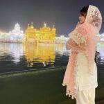 Anahita Bhooshan Instagram - Mann niva matt unchi 🙏🏻 . #goldentemple ✨ Golden Temple