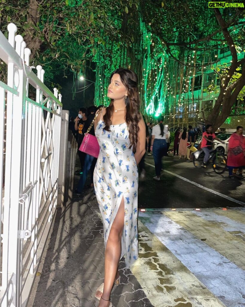Anahita Bhooshan Instagram - Be humble forever because what god gives he can also take ✨