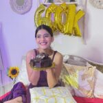 Anahita Bhooshan Instagram – Happy to reach 600k ❤️
It has been a roller coaster ride. Thank you for always… always supporting me. Forever grateful for y’all ❤️❤️
.
Thankyou @varshaadangi @agamyashukla for this cute surprise ❤️❤️
