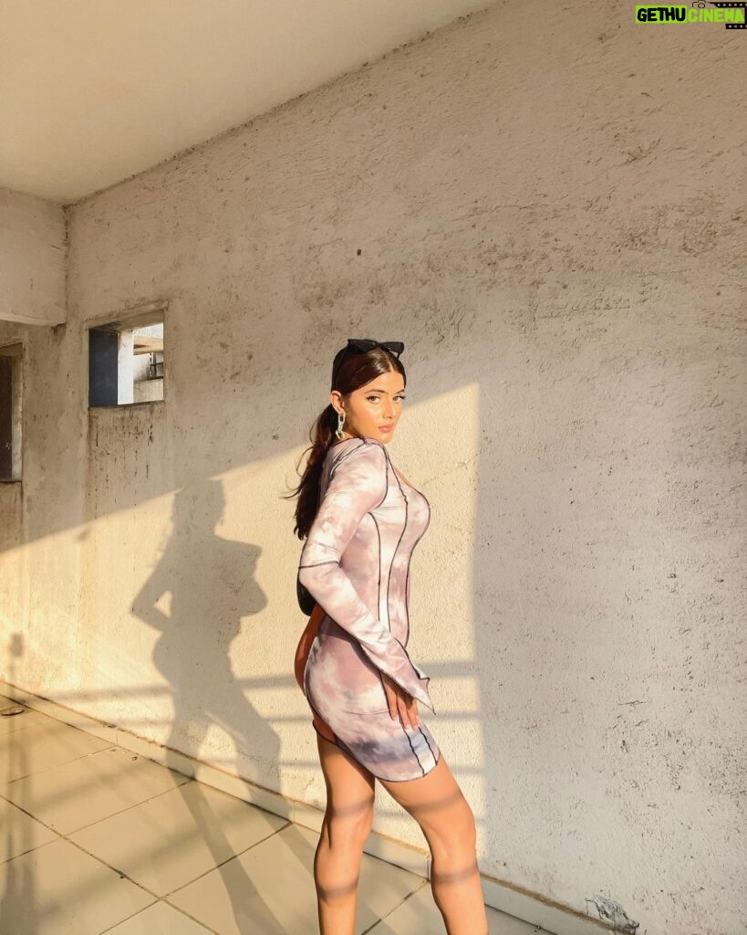 Anahita Bhooshan Instagram - Good vibes or Goodbye 💃🏻