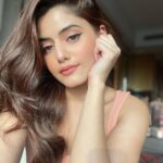 Anahita Bhooshan Instagram – If I was you I’d wanna be me too. 😉