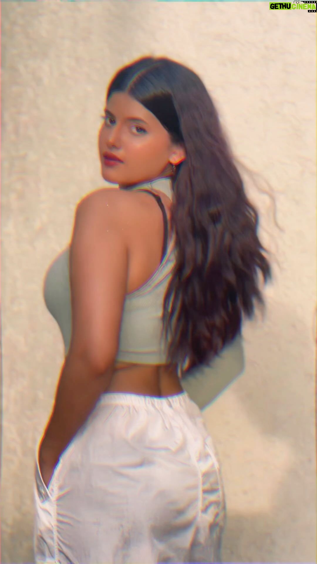 Anahita Bhooshan - 81.3K Likes - 🫰🏻