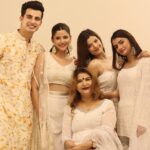 Anahita Bhooshan Instagram - गणपती बाप्पा मोरया, पुढच्या वर्षी लवकर या 🤍 How can these 10 days with Gannu not be full of happiness? Waiting for you to come back Gannu 🤍 until next year 🫰🏻 . Anahita’s Outfit - @karathelabel_ Shubham’s outfit - @kisah_in Mumbai, Maharashtra