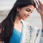Ananthika Sanilkumar Instagram - The blowing winds make me glow 💙