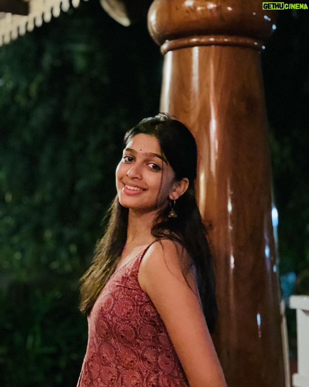 Ananthika Sanilkumar Instagram - Is this light enough?! 🙈