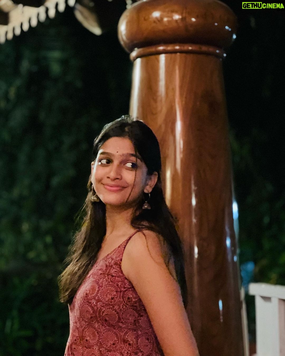 Ananthika Sanilkumar Instagram - Is this light enough?! 🙈