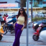 Ananthika Sanilkumar Instagram - It’s tooo peopley outside !! 👀 : @rohitnagsai 📸 @srikrupa.saggam